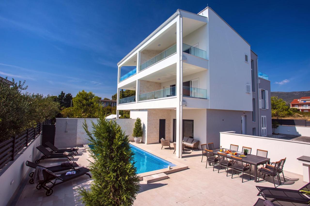 Villa Petra Каштела Экстерьер фото